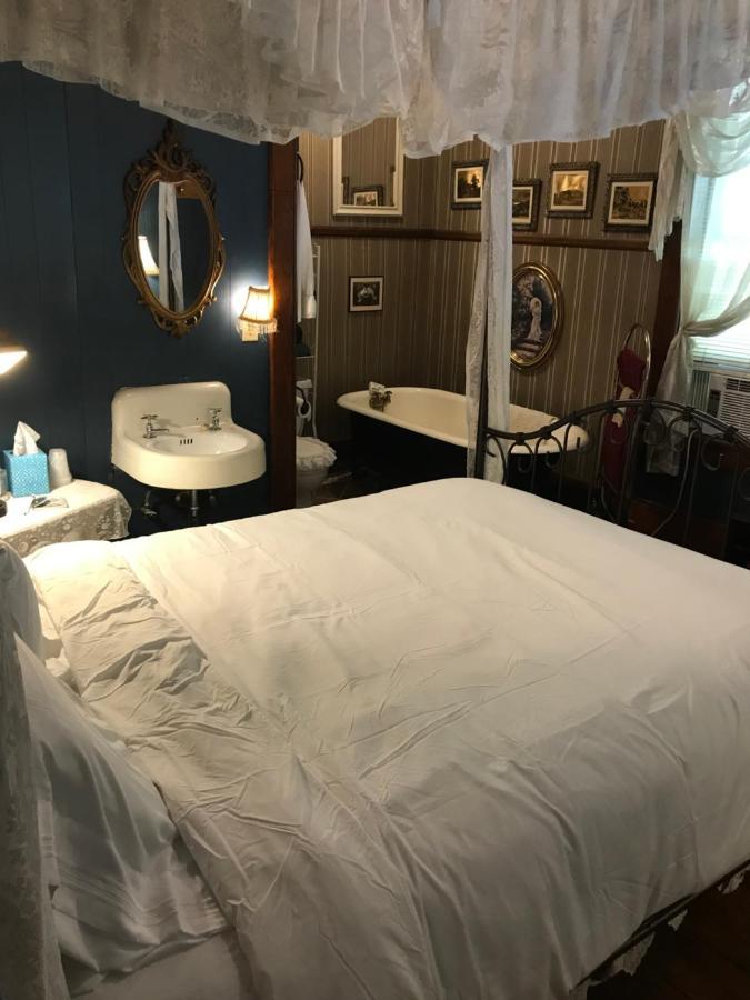 Armour'S Hotel & Spa Red Boiling Springs Buitenkant foto