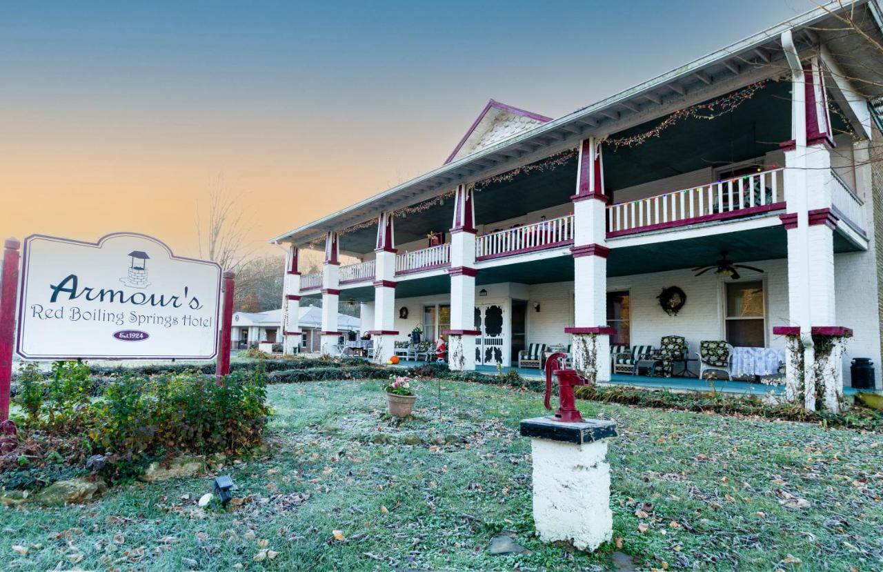 Armour'S Hotel & Spa Red Boiling Springs Buitenkant foto